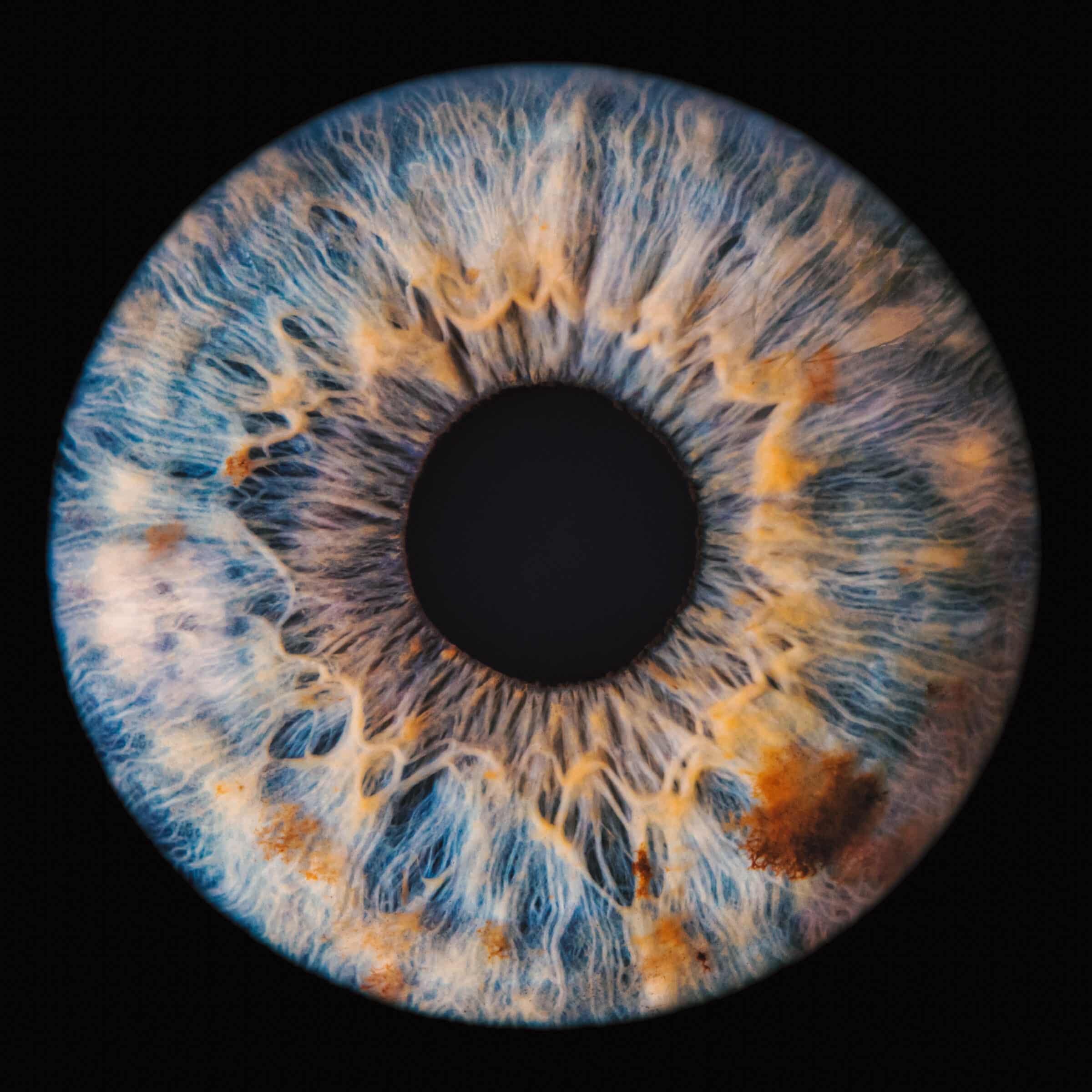 Como fazer exames de testes de saúde ocular com dispositivos inteligentes?
